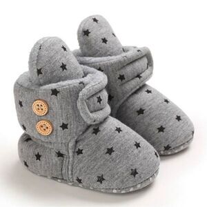 𝅺Babies non skid soft booties, Grey